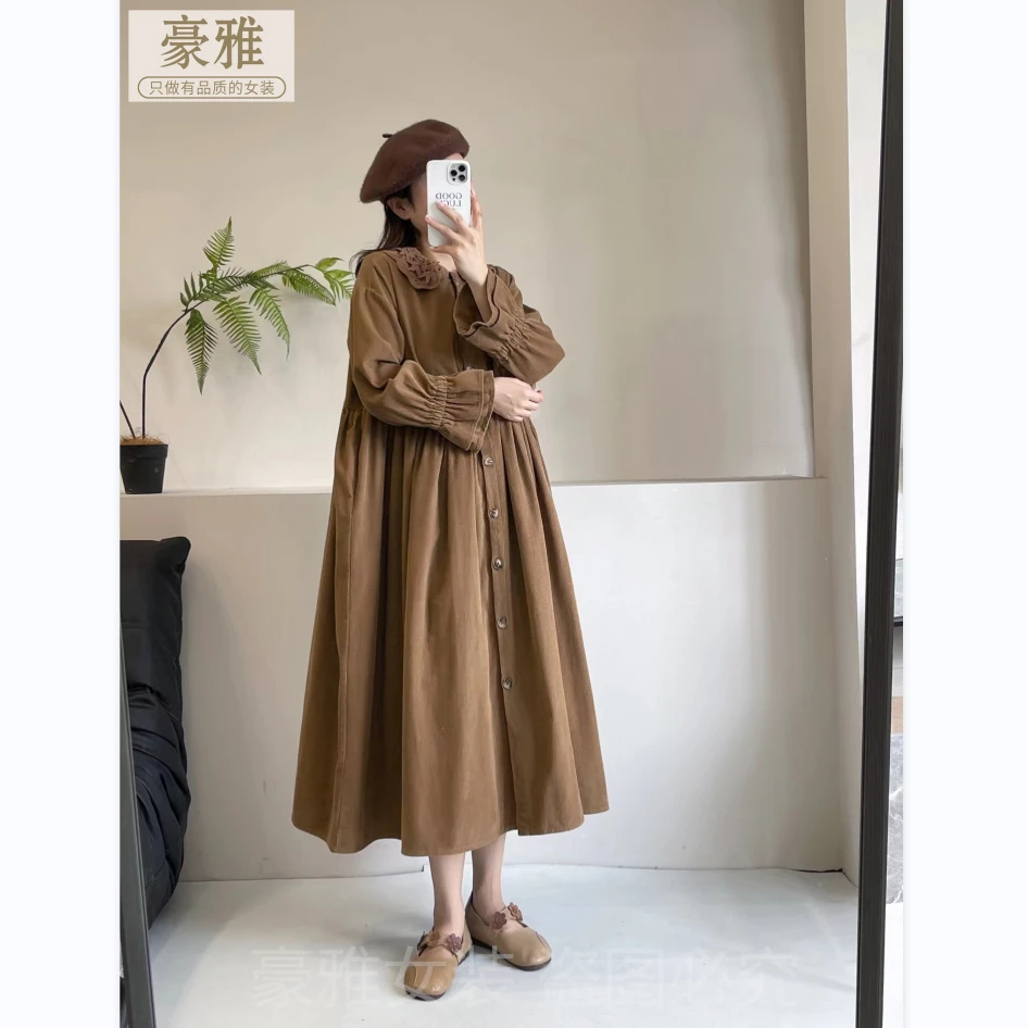 豪雅秋冬时尚灯芯绒连衣裙复古长款风衣外套减龄轻奢洋气大码女装