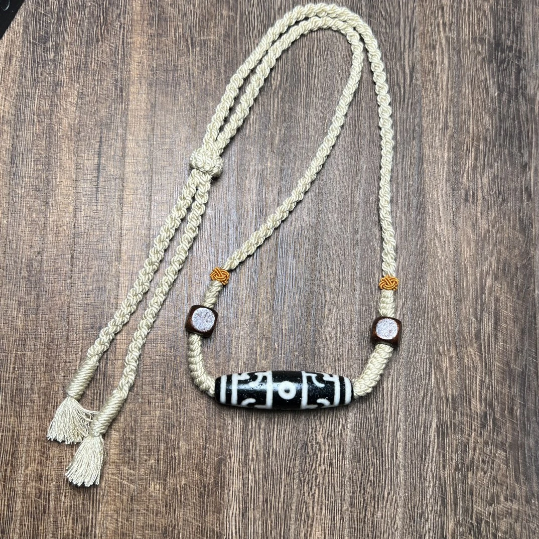 藏式玛瑙高油包浆莲师三眼锁骨链复古民族风简约白搭男女款项坠