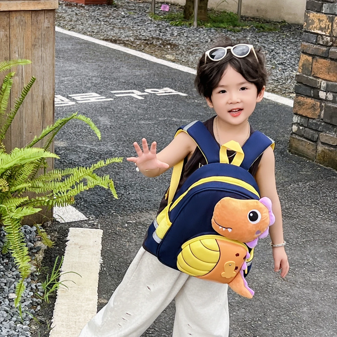 儿童立体卡通双肩背时尚公主童包轻便韩版便携幼儿园学前班书包