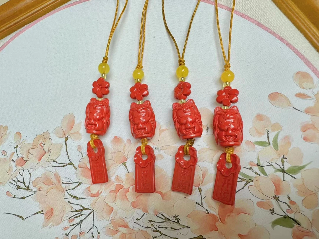 含辰砂工艺品【灰姑娘原创】朱砂萌宠九尾狐挂饰M1013