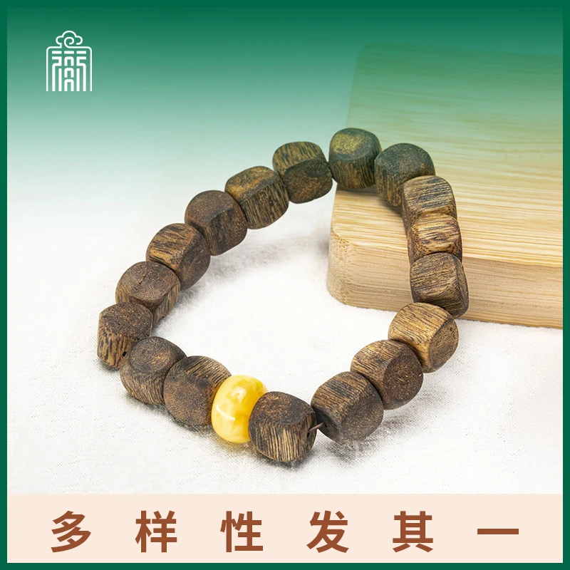 沉香恭王府 莺歌绿奇楠大方块蜜蜡单圈手串 多样性发其一