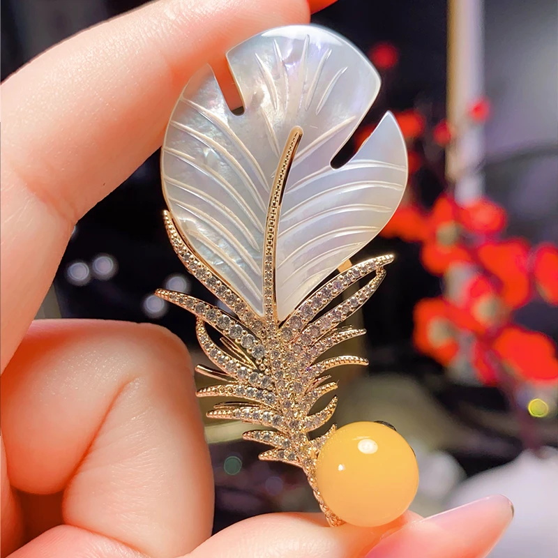 铜合金胸针 时尚百搭配饰优雅镶嵌古风贝壳羽毛胸针别针
