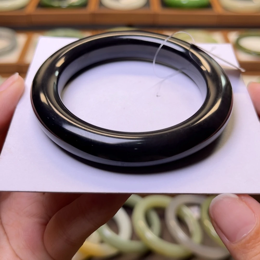 和田玉和田玉手镯55帝王紫未镶嵌