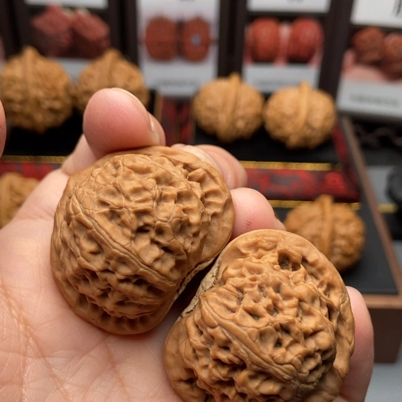 【闪购商品】文玩核桃把件梨****m