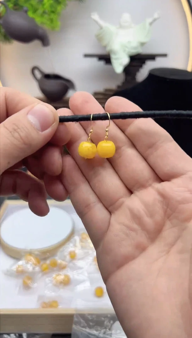 【闪购商品】蜜蜡耳饰未镶嵌E01