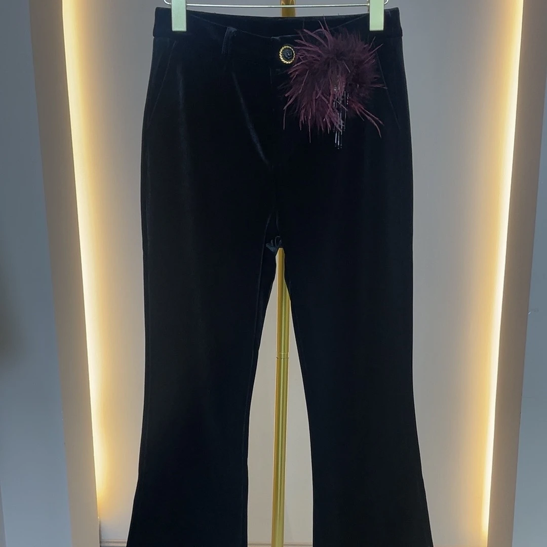 【巴曼贝莉】轻奢时尚冬季气质休闲黑色显瘦驼鸟毛微喇裤GC2021994