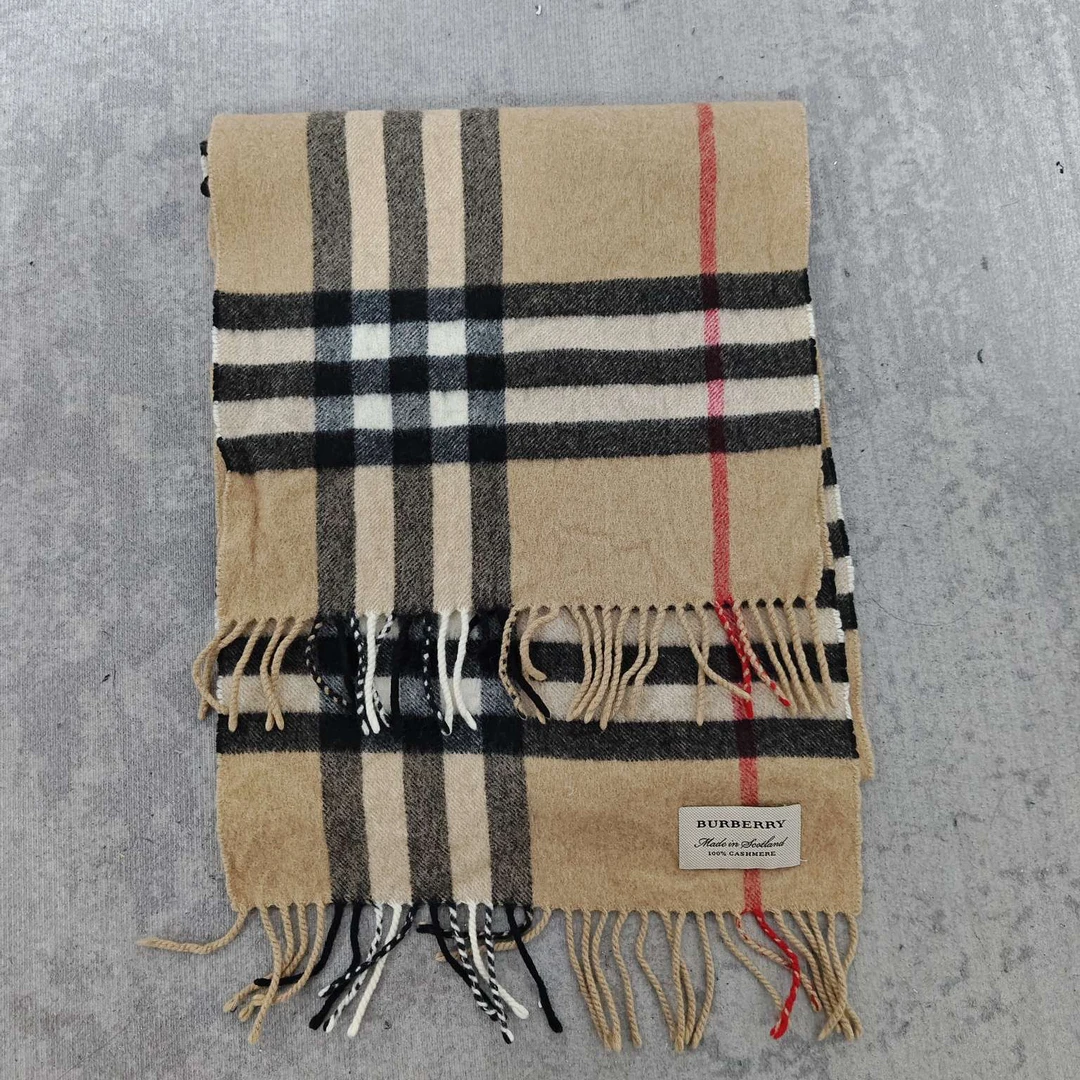 全新未使用  RZ0662 burberry羊绒围巾 全新