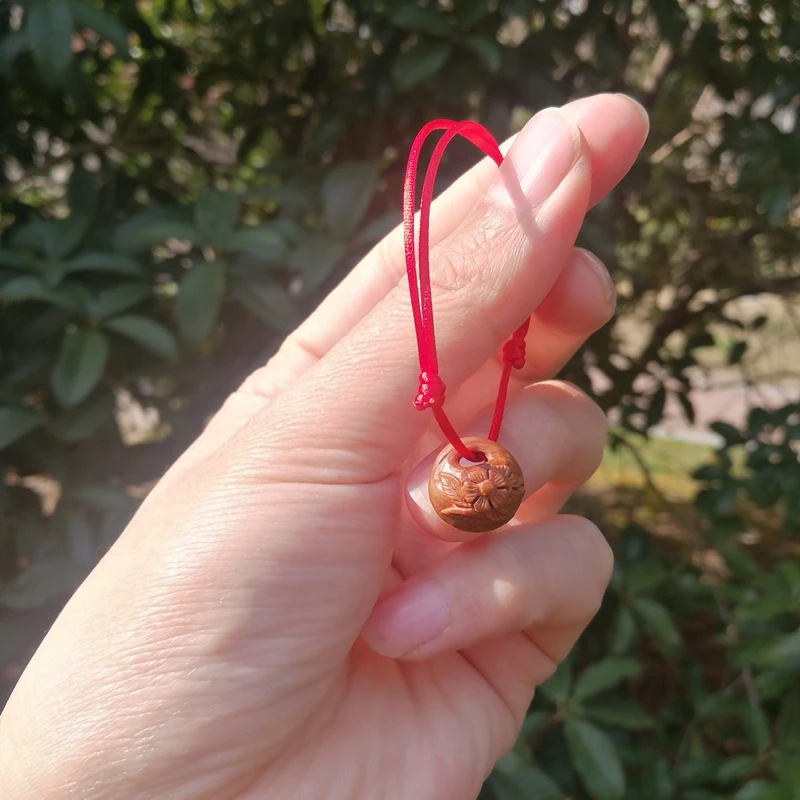 天然桃核手工雕刻浮雕桃筐红绳儿童白天宝宝满月新生花叶竹叶六字