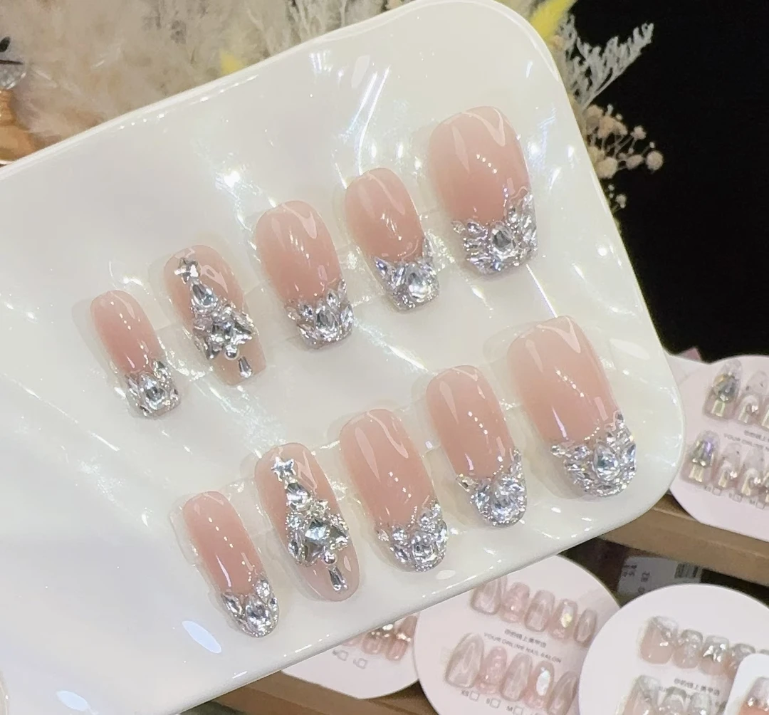 【圣诞恋曲】白碎钻法式圣诞树光疗美甲显白穿戴甲百搭款10片装