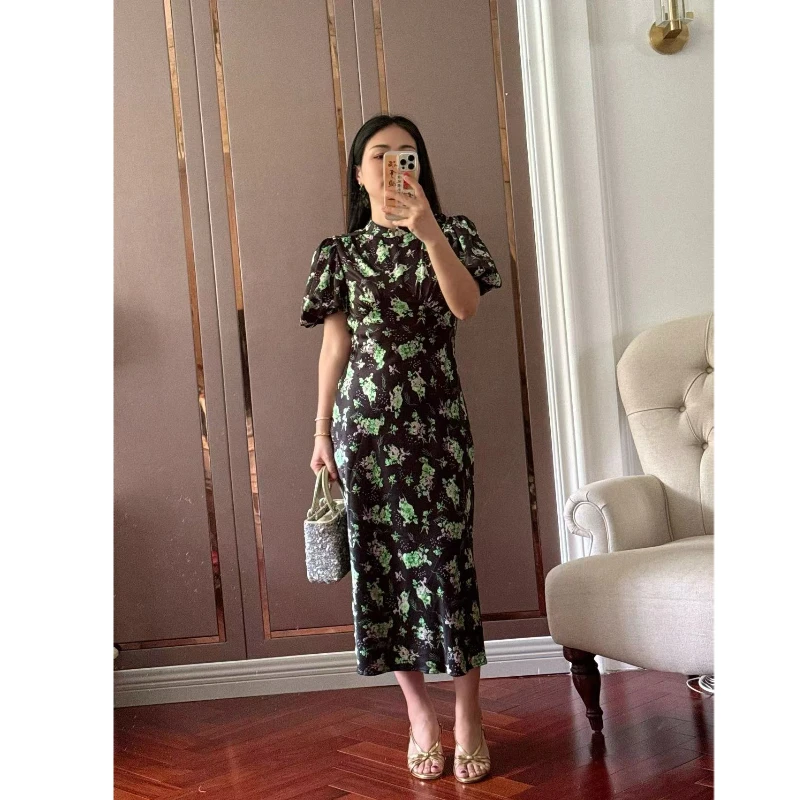 【Zoe轻奢】不负韶华·泡泡袖印花领口玫瑰收腰连衣裙240544