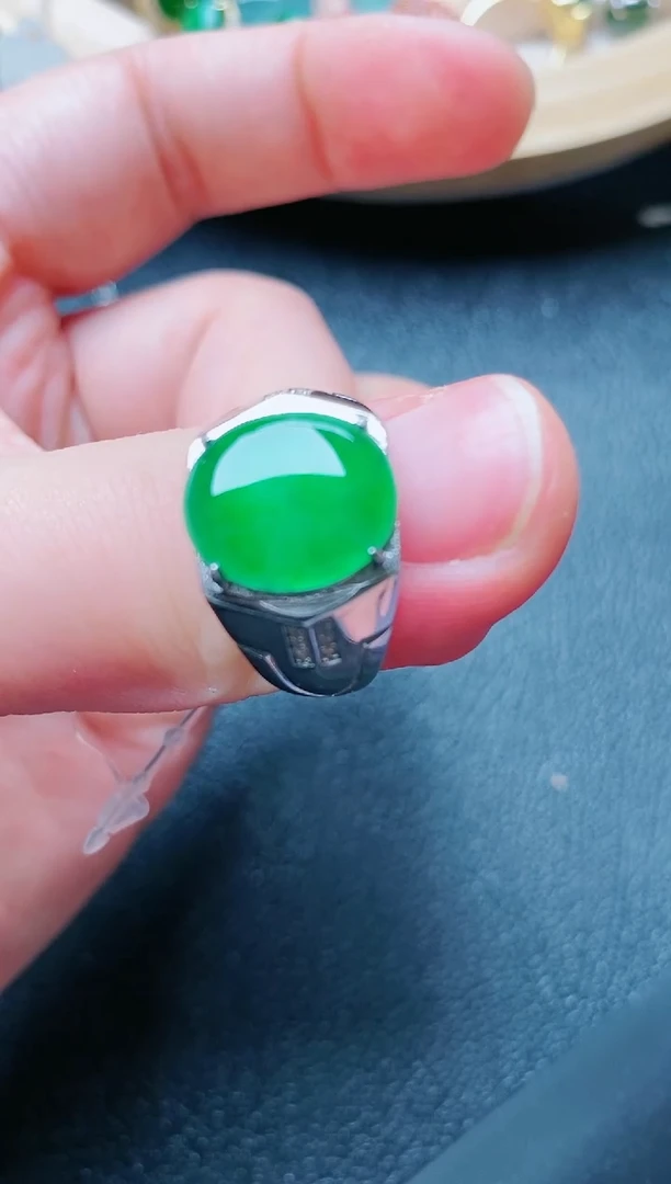 【闪购商品】翡翠戒指银S925镶嵌11111