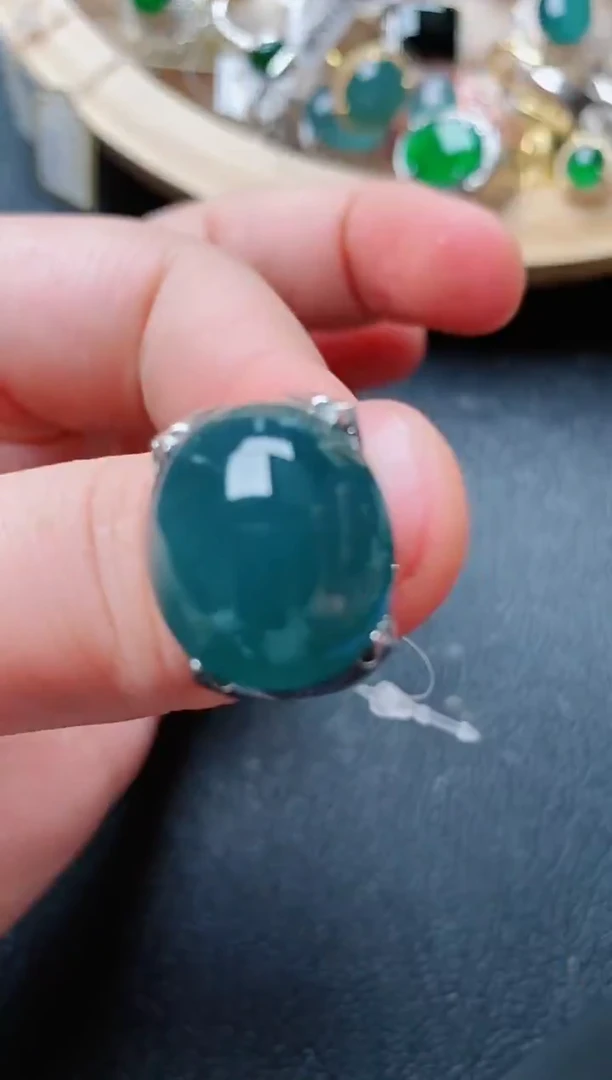 【闪购商品】翡翠戒指银S925镶嵌11111