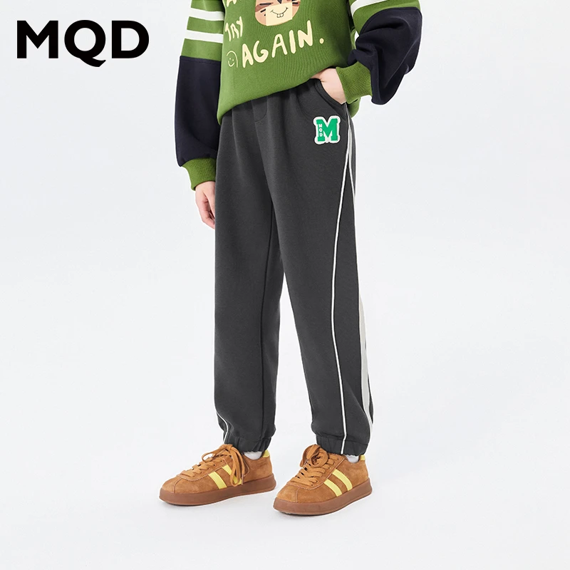MQD童装男大童24春新款学院风运动休闲时尚条杠针织长裤9641W1621