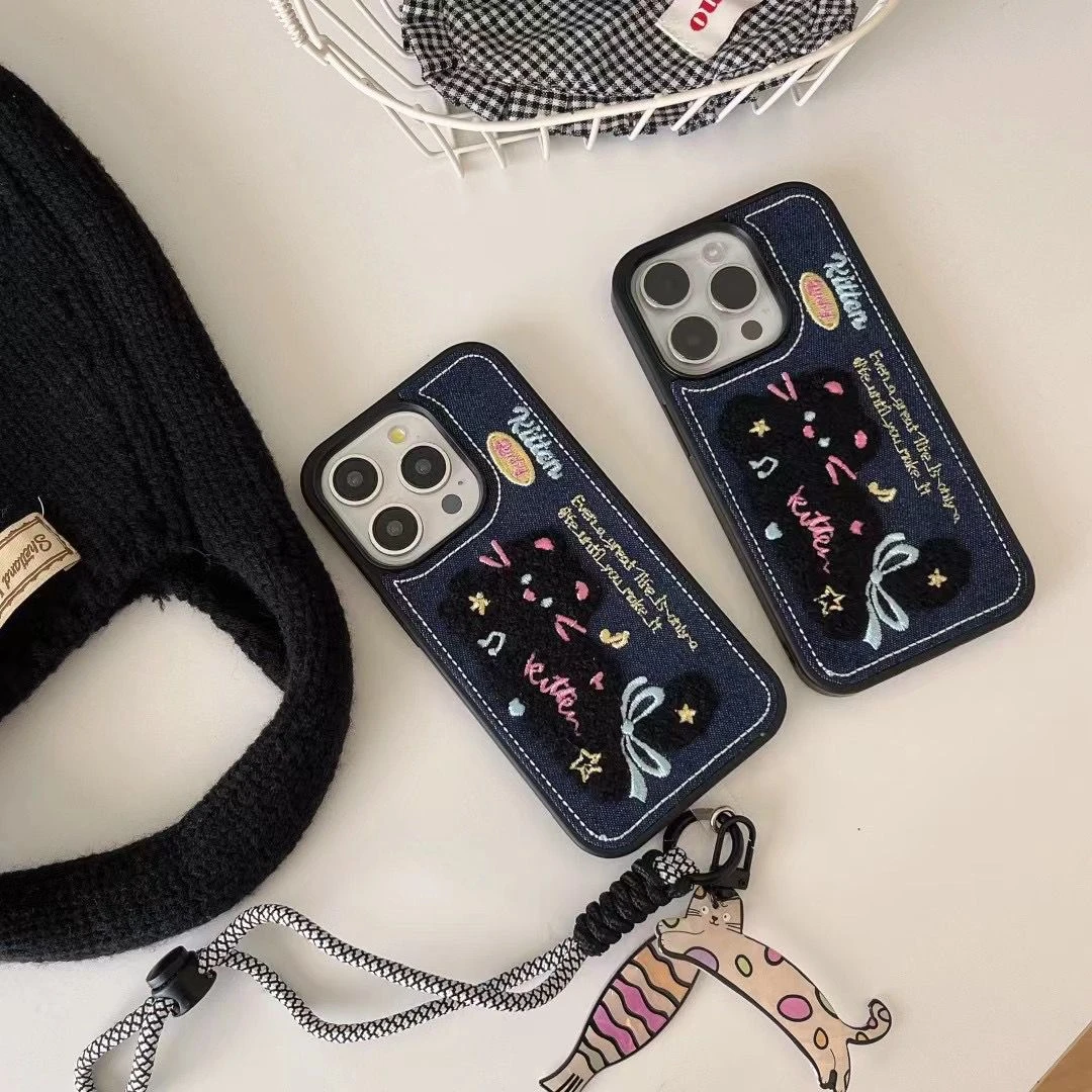 ins牛仔布刺绣黑猫适用苹果15ProMax手机壳iPhone14小众13防摔12