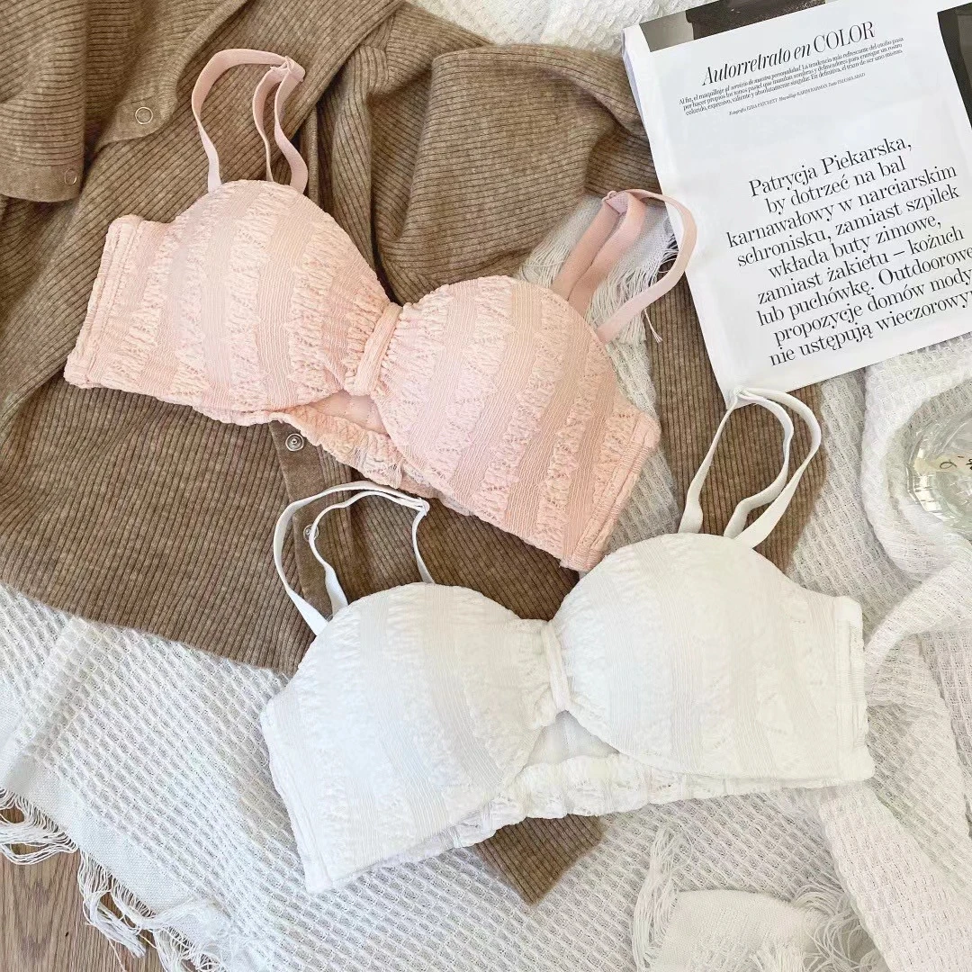 无钢圈小胸聚拢内衣女显大性感半杯文胸罩防滑抹胸防下垂--背心