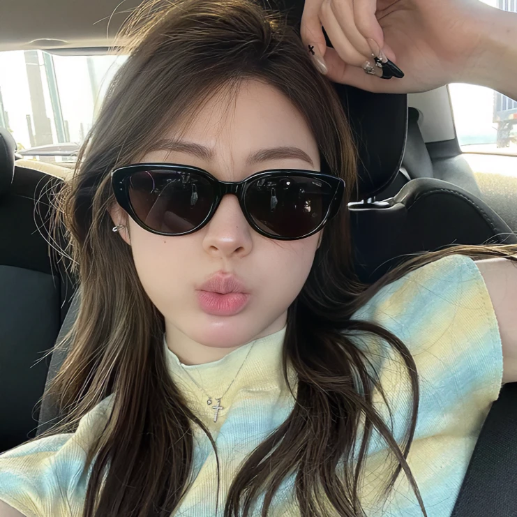 新款复古辣妹防紫外线墨镜网红黑色猫眼墨镜女太阳镜个性街拍女款