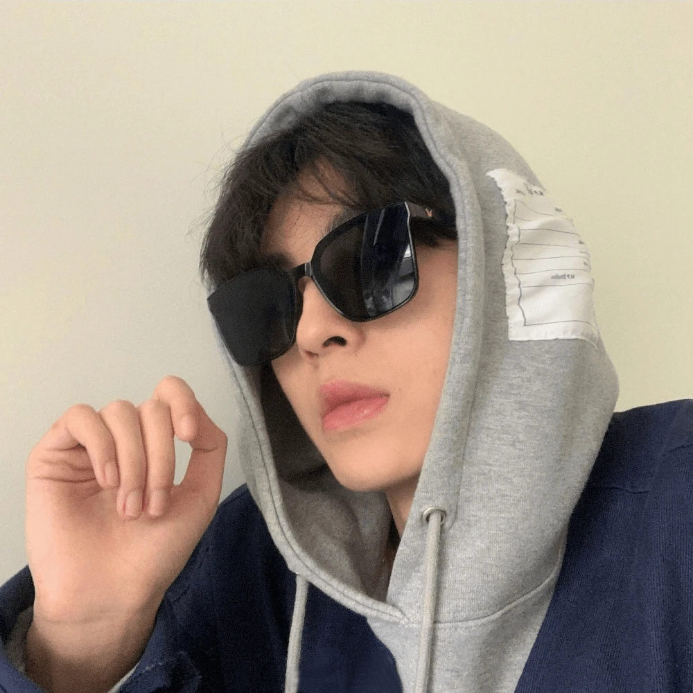 韩版墨镜男潮时尚网红款防紫外线方形街拍太阳镜