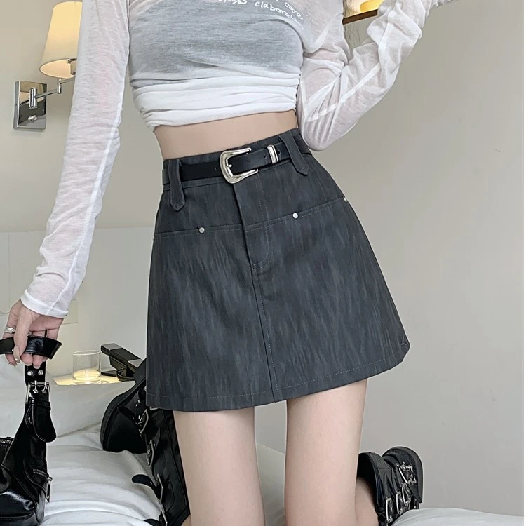 2025秋冬短裙感显瘦a字半身裙PU皮裙小个子高腰辣妹防走光包臀裙