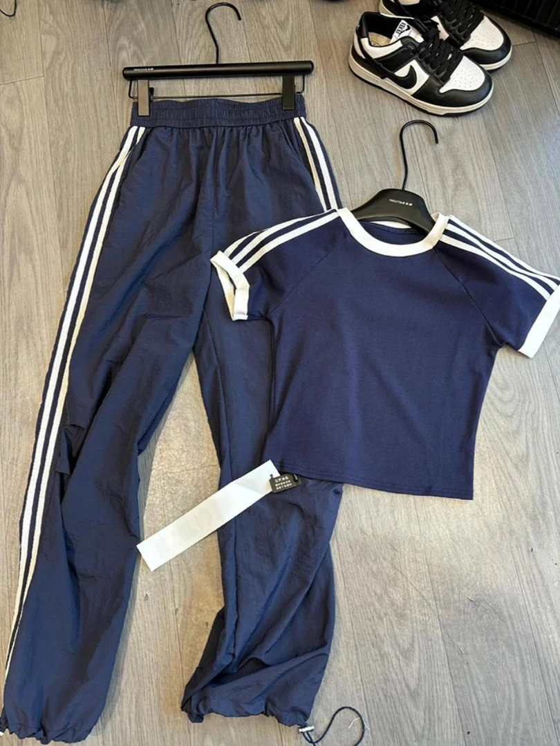 夏天搭配一整套小个子显高时尚炸街藏蓝色条纹短袖T恤工装裤套装