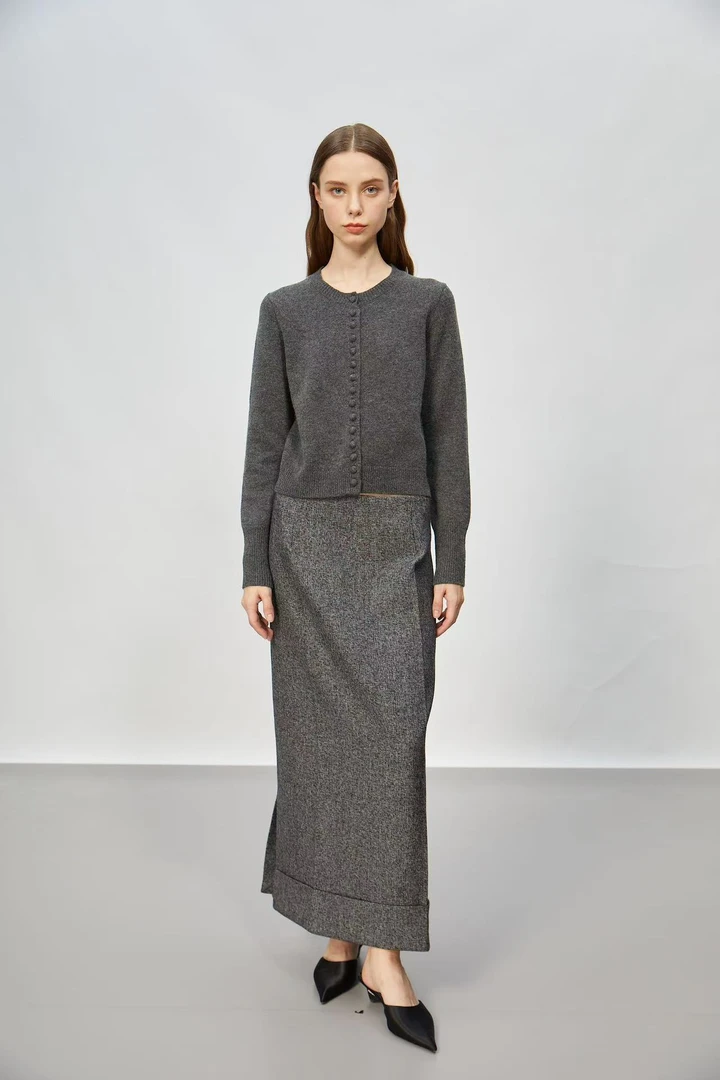 【FELOCCA】秋季新款高腰纯色净版羊毛后开叉卷边半身裙CC2506