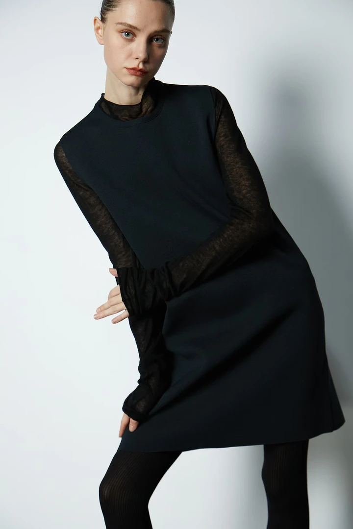 【FELOCCA】春秋宽肩无袖设计感遮肉显瘦圆领毛针织连衣裙 CC2189