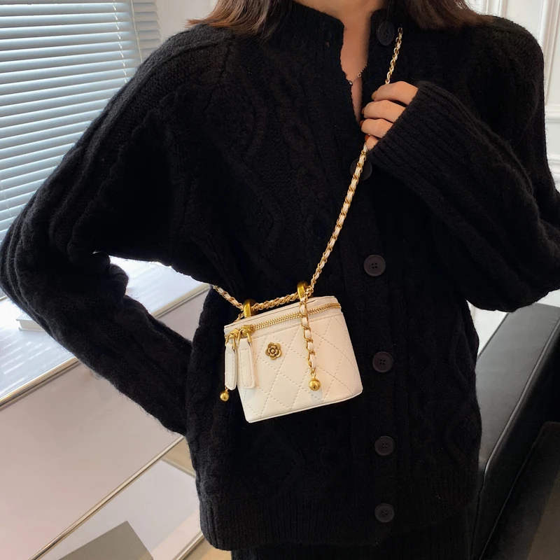 轻奢包女ins小众2025新款时尚菱格链条斜挎包口红包秋冬新款女包