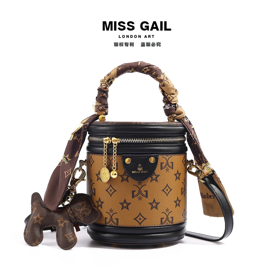 Miss Gail新款时尚轻奢印花手提斜挎包1455杏