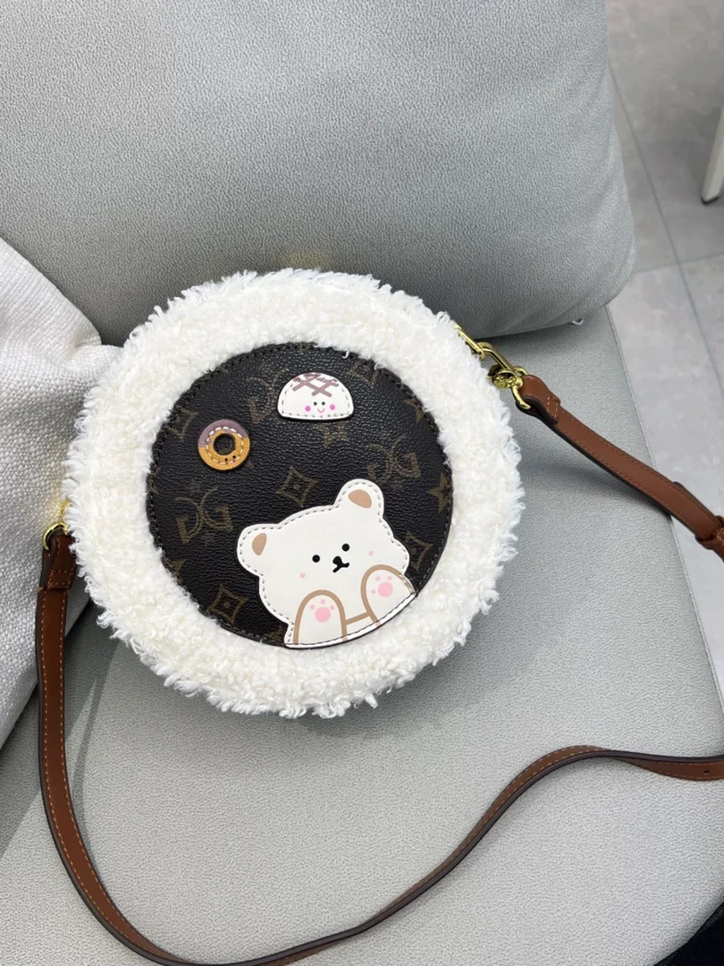 可爱小圆包毛绒百搭斜挎包6231棕色