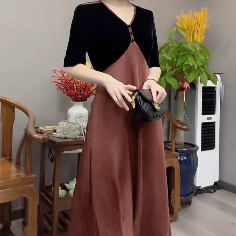 丝绒气质拼接连衣裙显瘦洋气时尚夏季法式收腰修身