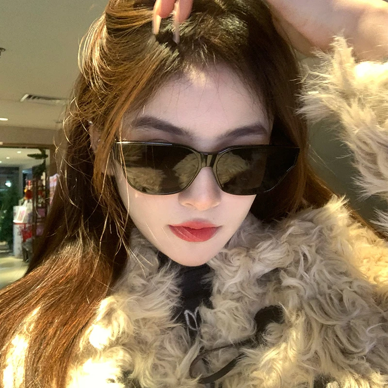 2024新款欧美小框太阳眼镜女ins风个性网红爆款墨镜防紫外线显瘦