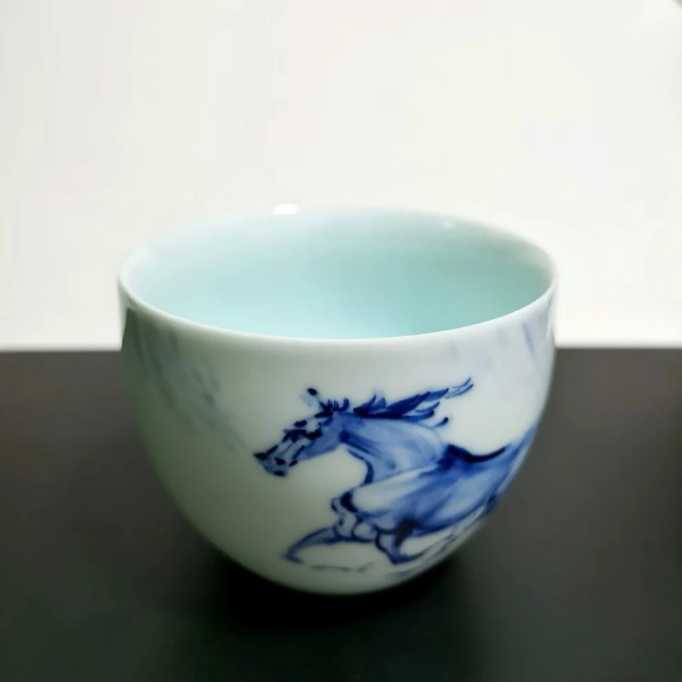 《马踏飞燕》手绘主人杯