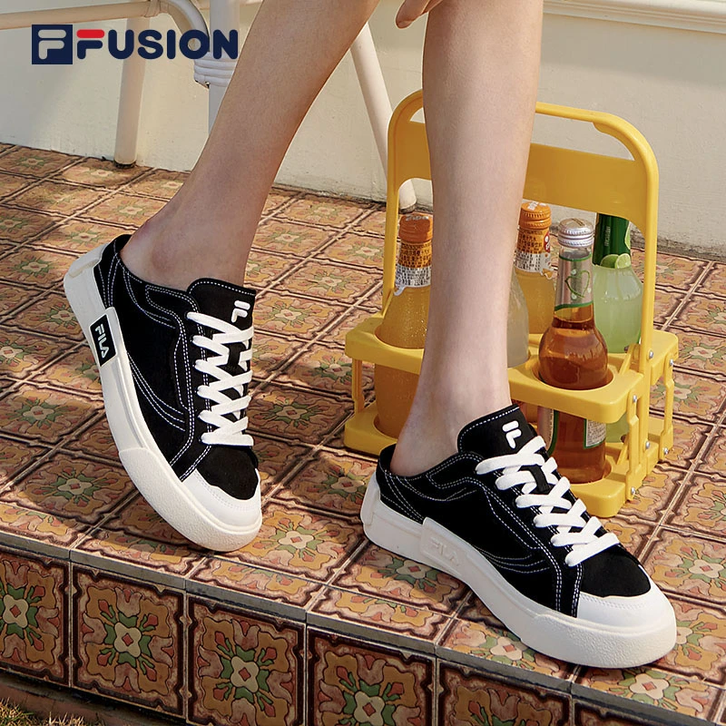 FILA FUSION斐乐情侣秋一脚蹬pop帆布鞋点板低帮穆勒鞋T12W228220