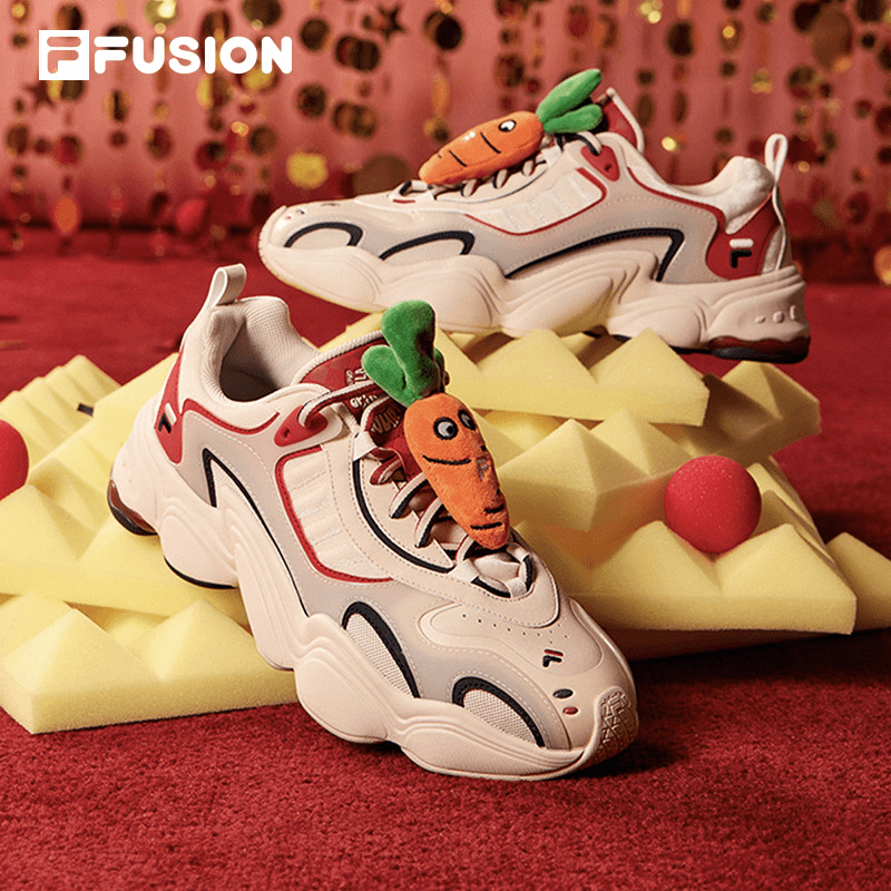 【兔年限定怪兽鞋】FILA FUSION斐乐情侣复古老爹鞋T12W311605