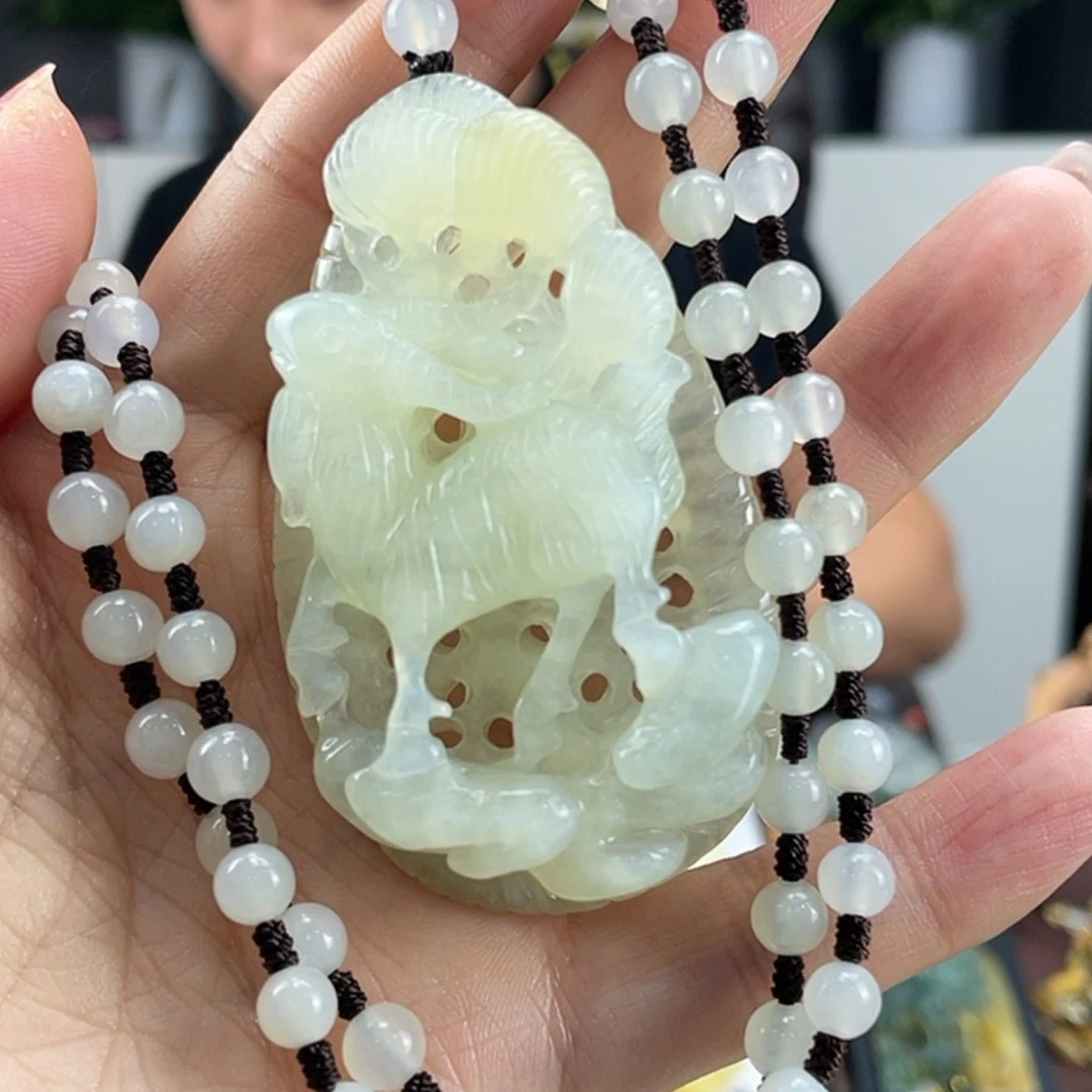 【闪购商品】蛇纹石玉颈饰未镶嵌