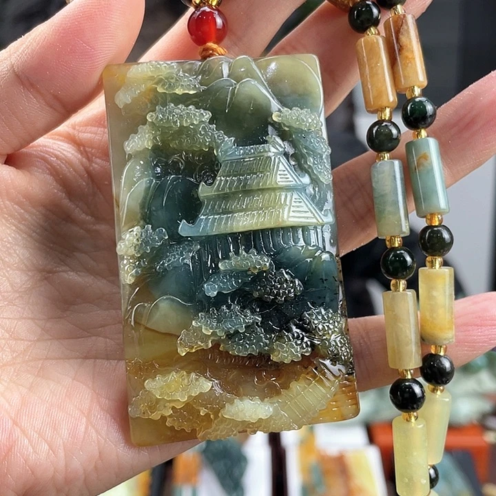 蛇纹石玉颈饰未镶嵌