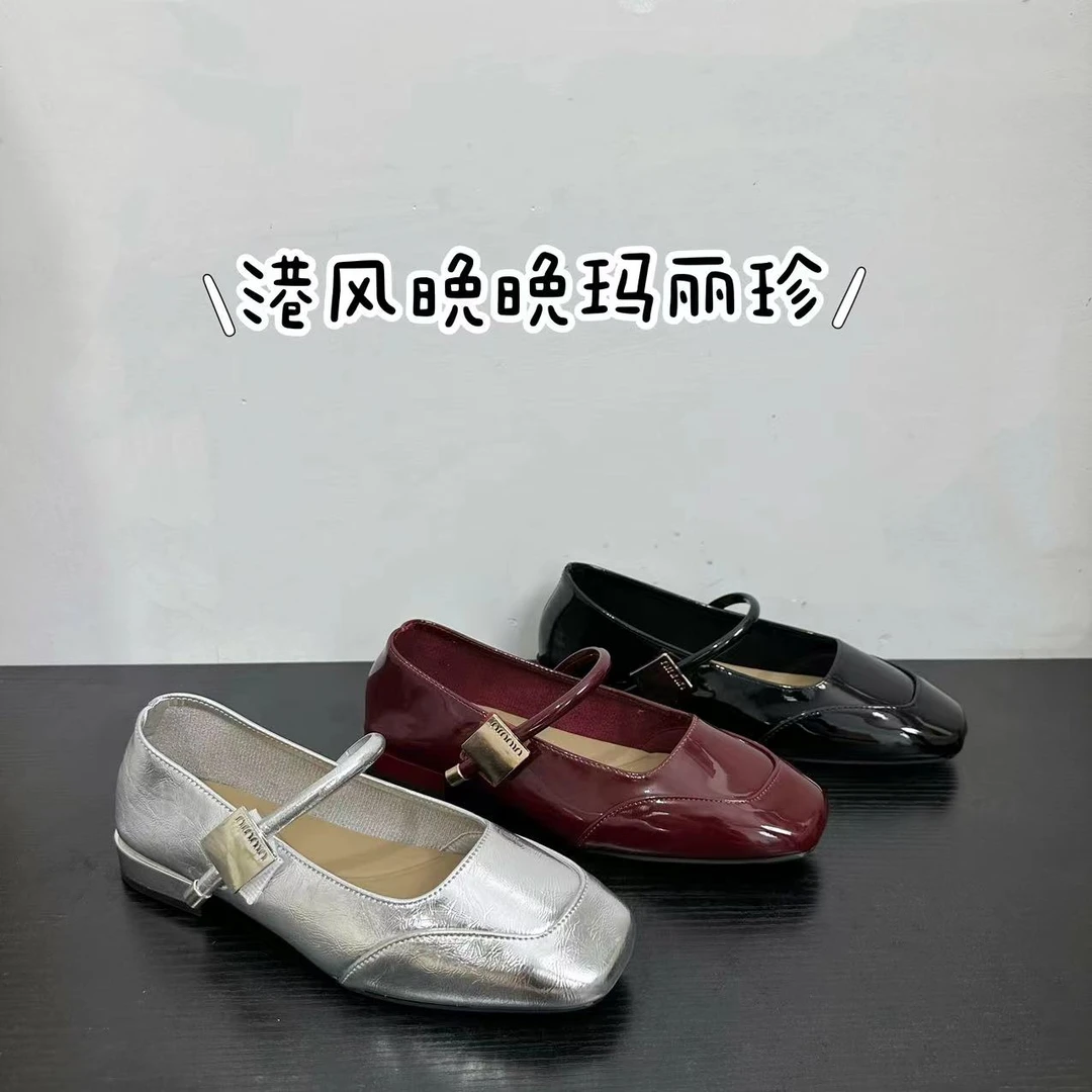 银色单鞋女配裙子玛丽珍鞋2024夏新款法式晚风浅口复古小皮鞋