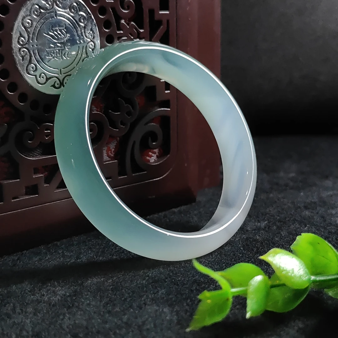 YI1071天然珠宝双色冰芙蓉玛瑙手镯-多样性发货