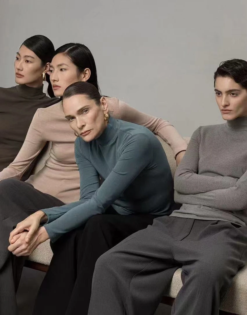 8648号#3084#秋冬纯色中领多色百搭磨毛里打底衫（预）