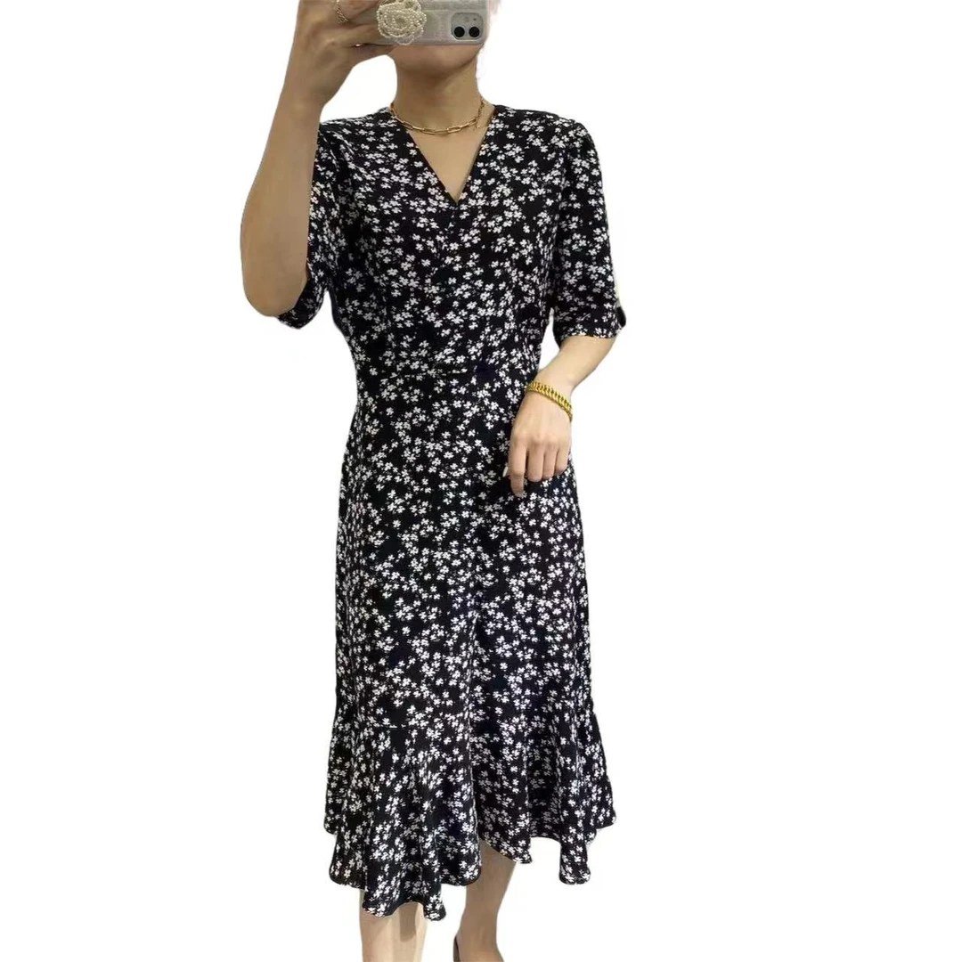 显瘦碎花女装连衣裙夏季收腰