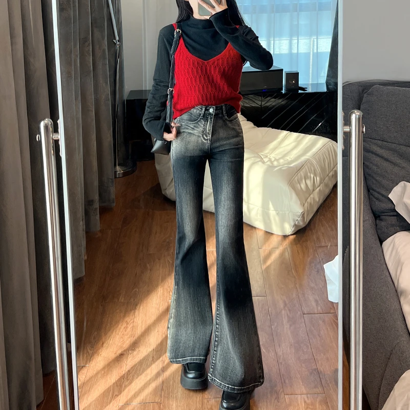 纯欲渐变黑色高腰微喇叭牛仔裤女2025秋季新款显瘦修身小众设计感