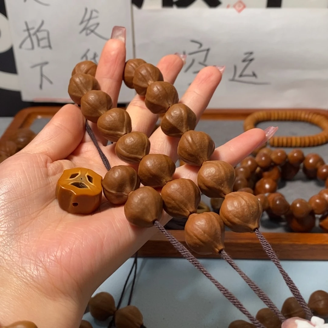 橄榄核手串8161精品短圆广西铁核18颗+鬼脸