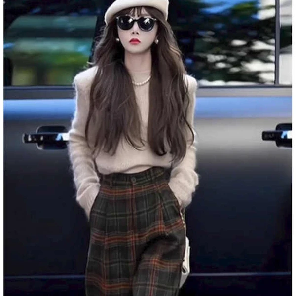 欧货炸街运动套装女2024新款春秋时尚洋气高级感宽松格子裤两件套