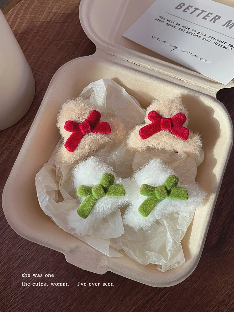可爱蝴蝶结毛绒小抓夹圣诞发饰过年头饰秋冬女跨年鲨鱼发夹子发卡