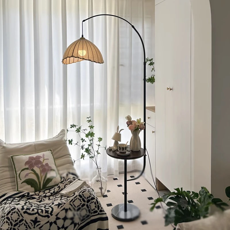 中古风客厅落地灯沙发旁复古美式氛围感智能无线充电边几台灯一体