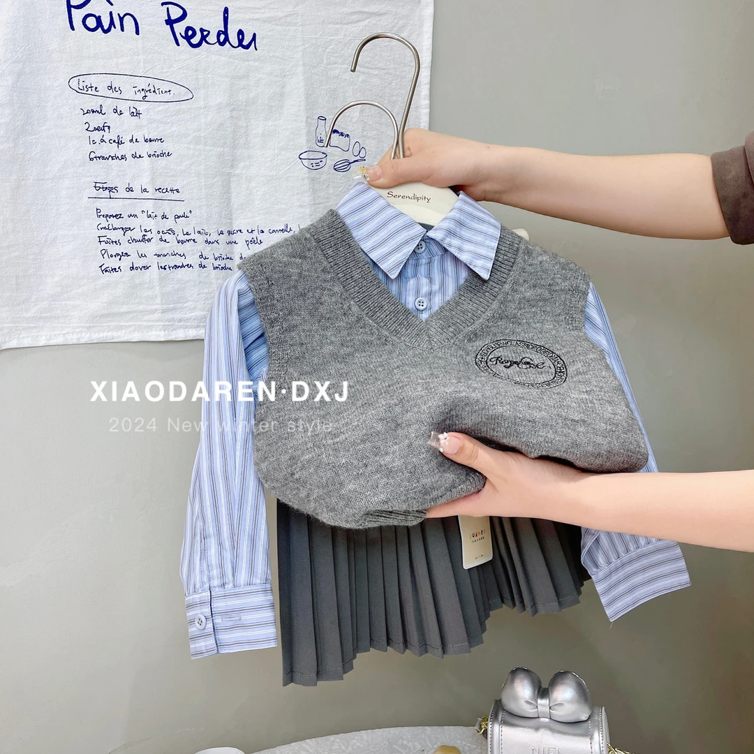 现货【大小卷】时装条纹v领衬衣+马甲-30958