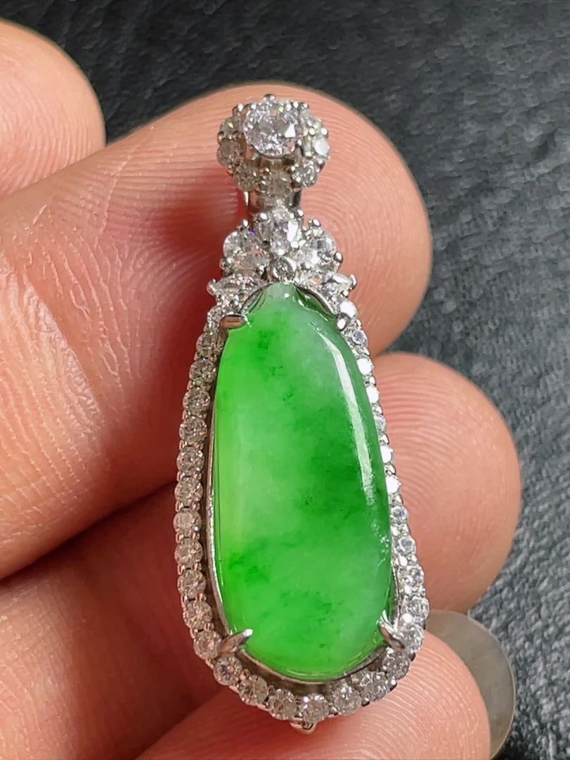 （缅料翡翠A货925银镶嵌冰种满绿飘阳绿吊坠（尺寸30.5翡翠耳饰