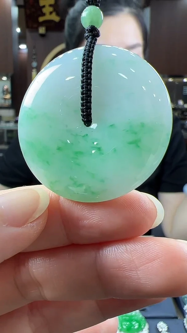【闪购商品】翡翠挂件未镶嵌平安扣