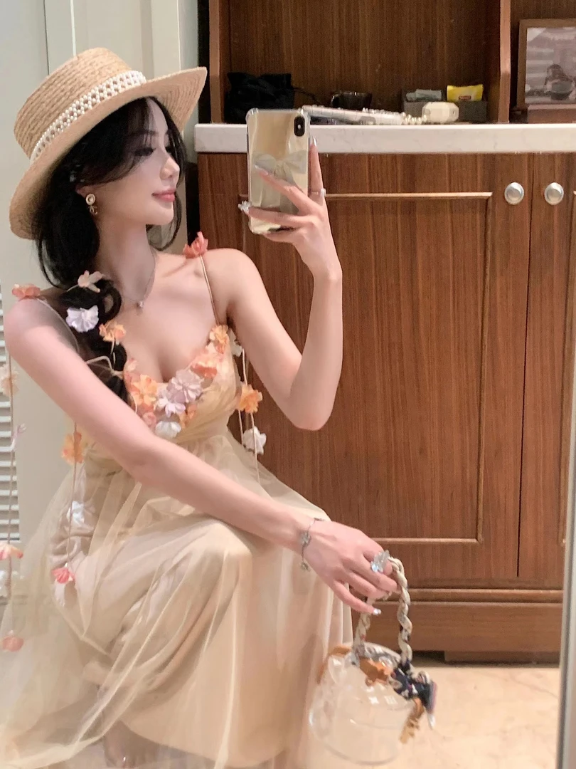 雾里看花 温柔甜美风醋酸吊带连衣长裙法式小众高级感仙女纱裙子