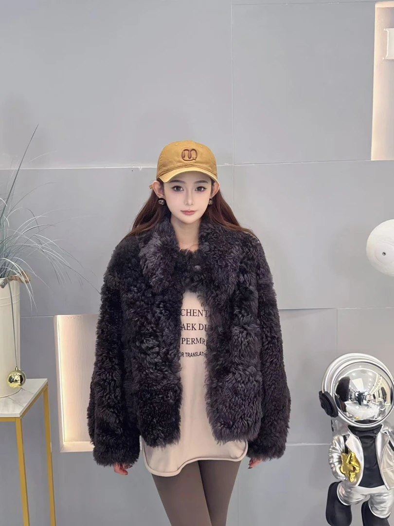 【花花推荐】88031时尚网红风皮草托斯卡纳羊毛皮毛一体外套女
