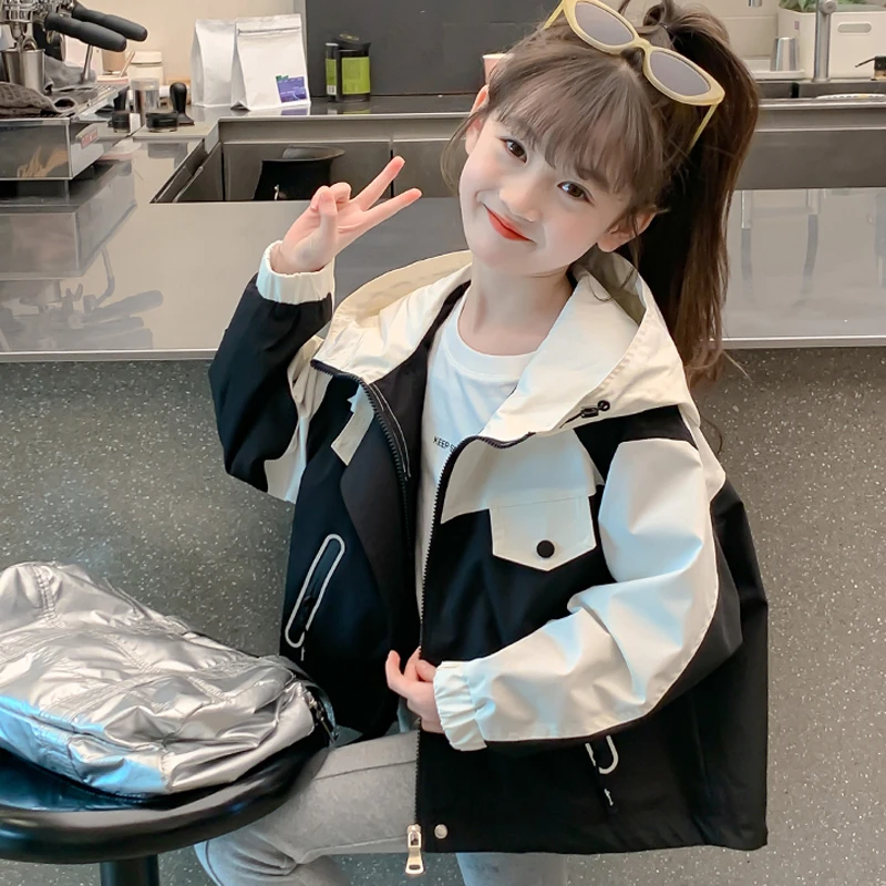 女童外套春秋款2025新款洋气儿童春装小女孩春季童装短款连帽上衣